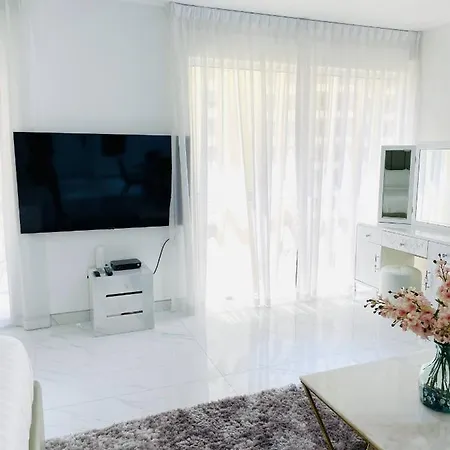Luxury Casa Premium Studio Apartments - With Full Kitchen, Balcony At Jbr Beach Dubai Exterior photo