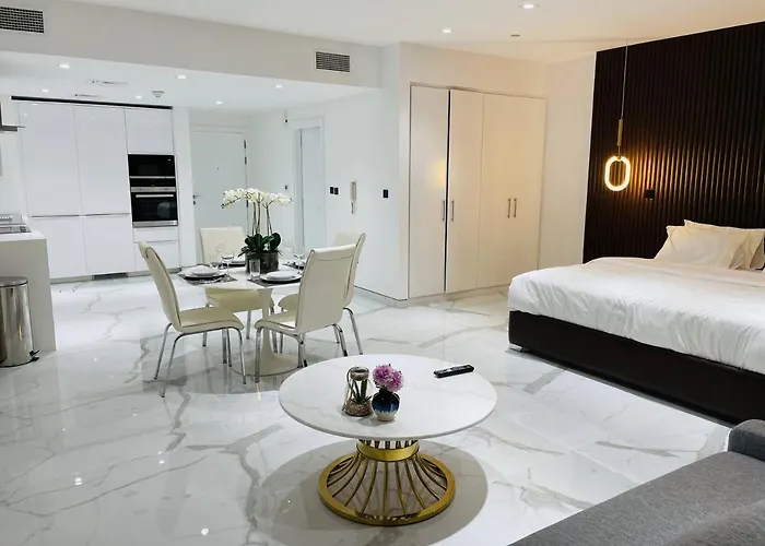 Luxury Casa Premium Studio Apartments - With Full Kitchen, Balcony At Jbr Beach
