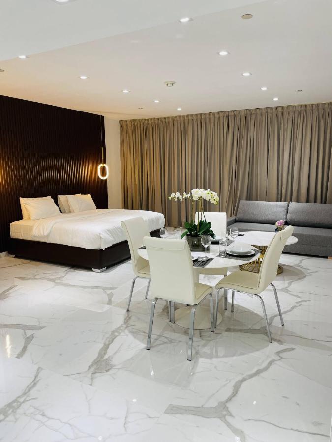 Luxury Casa Premium - With Full Kitchen, Balcony At Jbr Appartamento