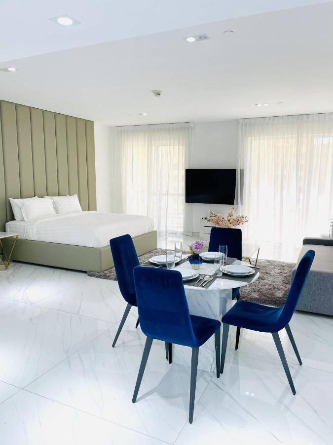 Luxury Casa Premium - With Full Kitchen, Balcony At Jbr Appartamento